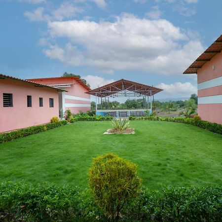 Mahalakshmi Agro Tourism Otel Poinad Dış mekan fotoğraf