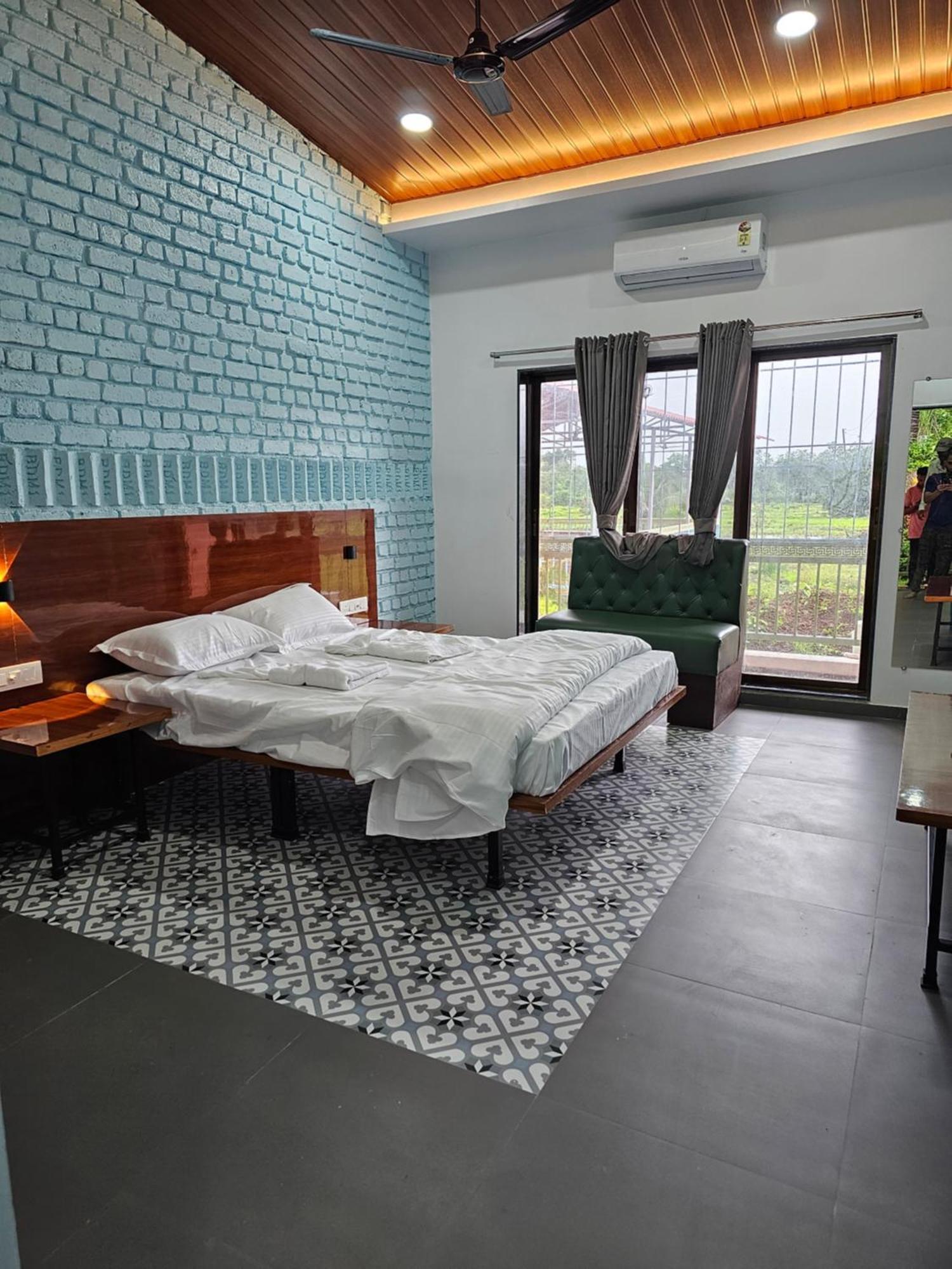 Mahalakshmi Agro Tourism Otel Poinad Dış mekan fotoğraf